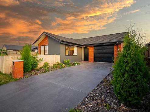 15 Arabella Crescent, Yaldhurst