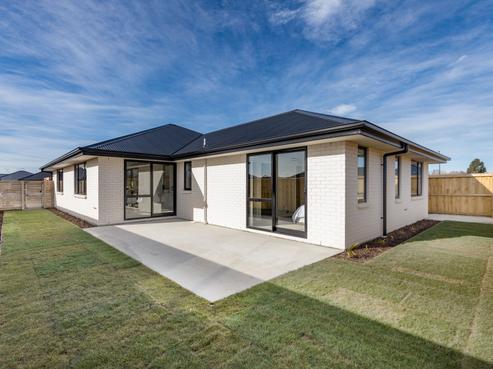 22 Nathaniel Archer Street, Woodend