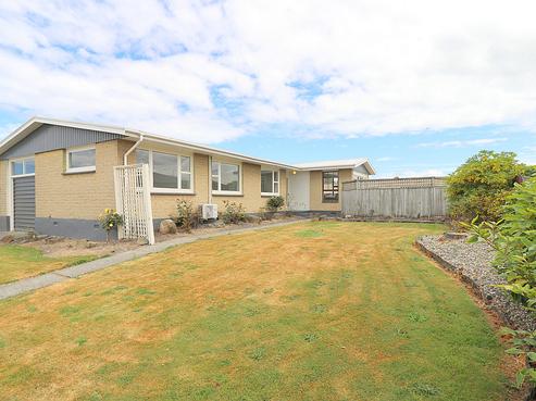 231 Conyers Street, Strathern