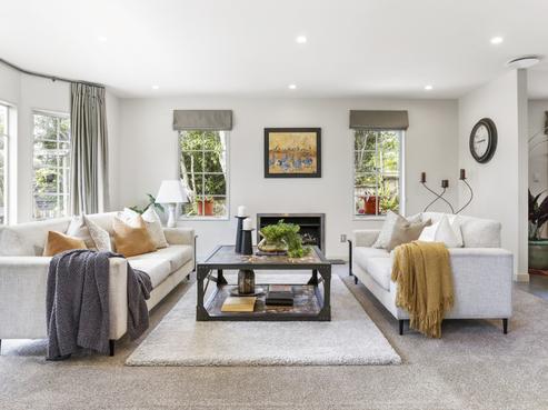 70 Saddleback Rise, Murrays Bay