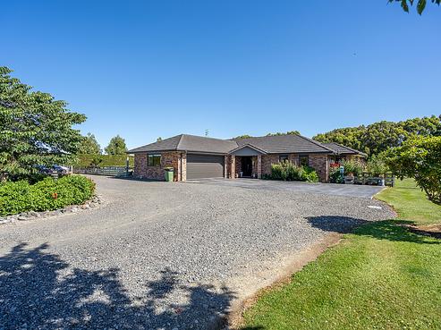 180 Moore Road, Lorneville