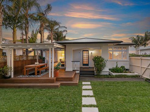 16 Alberta Street, Point Chevalier