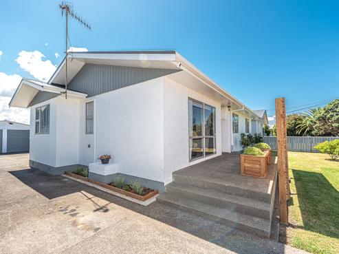 80 Lincoln Road, Springvale