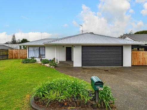 187 Walter Strevens Drive, Conifer Grove