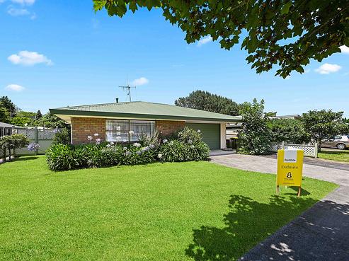 24 Ranui Street, Dinsdale