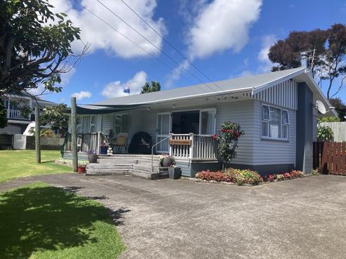 17 Hutchins Street, Waitara