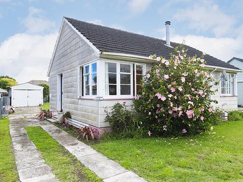 690 Childers Road, Elgin