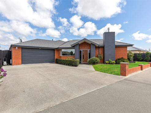 8 Glen Kerran Close, Broomfield