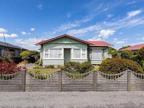 51 Doyle Street, Blaketown