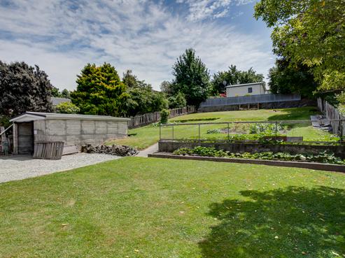 17 Clifton Terrace, West End