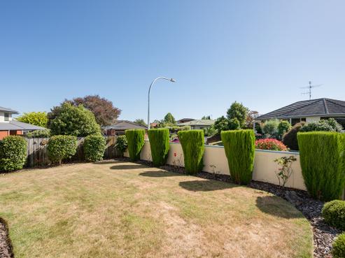 23 Aston Place, Richmond