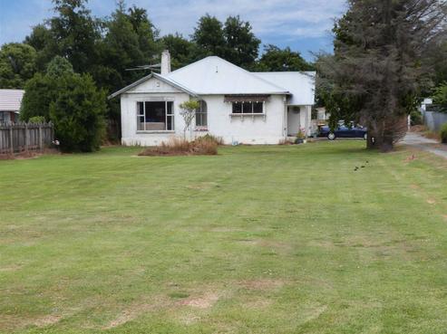 293 Pomona Street, Strathern