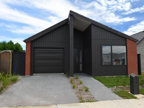 27 Roslyn Farm Street, Ramarama