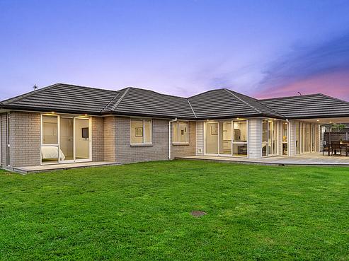 15 Orchard Terrace, Riverhead