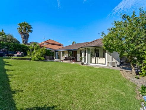 11 Hugh Green Drive, Pinehill