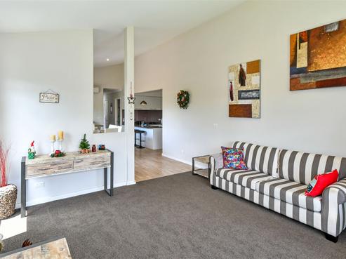 9 Vigour Lane, Papakura
