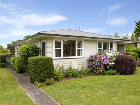 9 Hilden Place, Hilltop