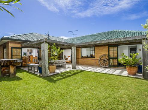 23 Hugh Green Drive, Pinehill