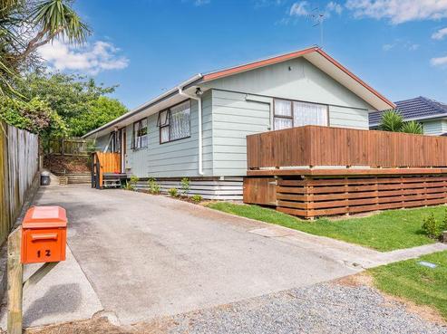 12 Moa Road, Raumati Beach