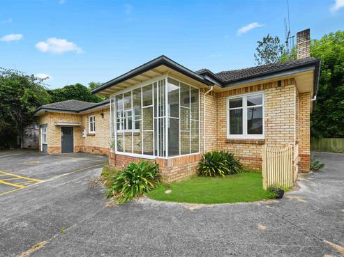 164 River Road, Hamilton East