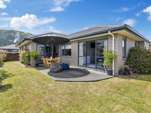 4 Fraser Colman Grove, Wainuiomata