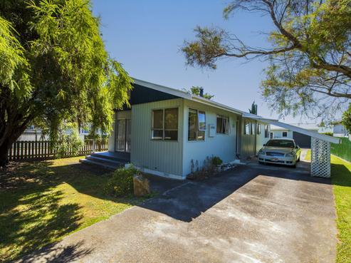 111 Main Highway, Otaki