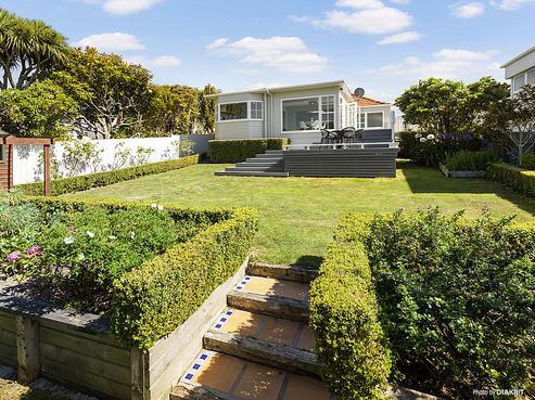 129 Messines Road, Karori