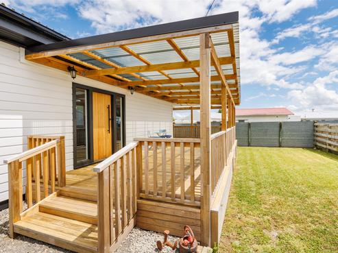6 Collins Crescent, Feilding