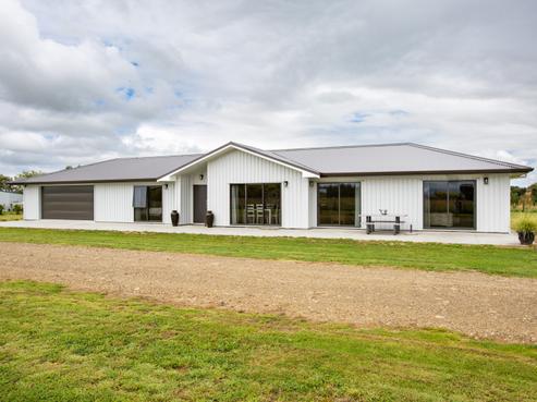 22 Cowper Side Road, Dannevirke