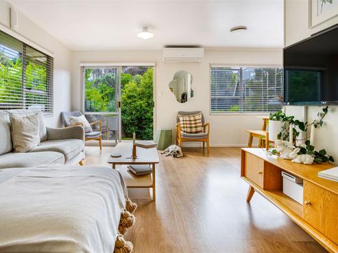 2/9 Cedar Heights Avenue, Massey