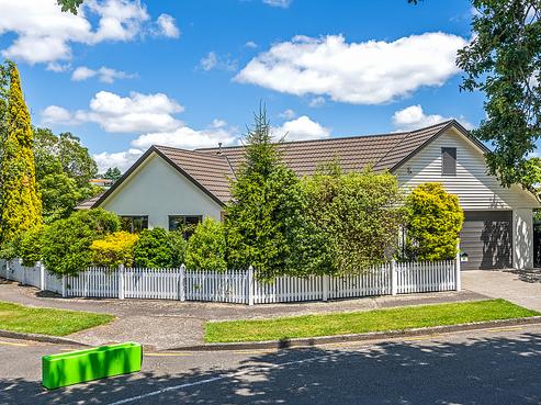 67 Park Road, West End