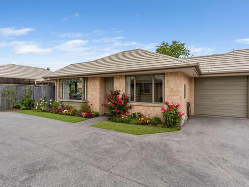 24A Bayliss Close, Northwood