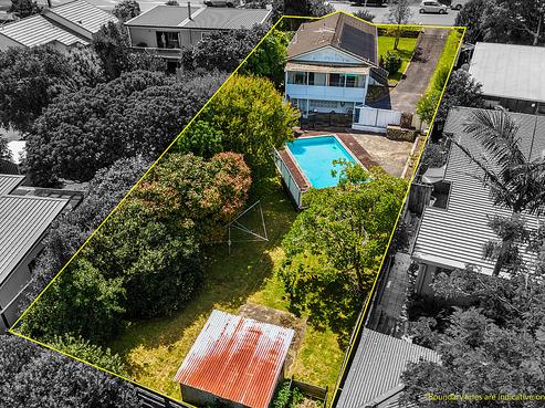 13 Royal Road, Massey
