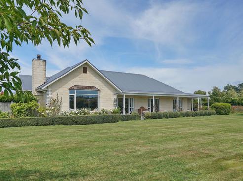 280 Stokes Road, Balcairn