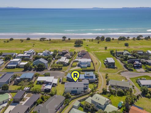 110 Corokia Place, Matarangi