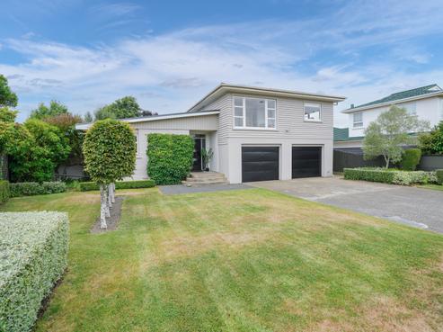 22 Cruickshank Crescent, Rosedale