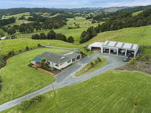 12 Lost Bush Track, Hikurangi