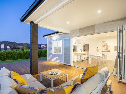 2 Fred White Drive, Kumeu