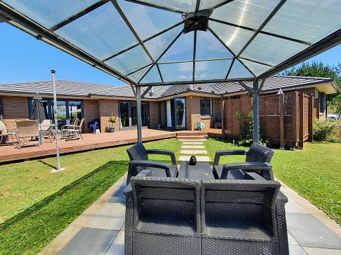 721 Kanuka Drive, Waitarere