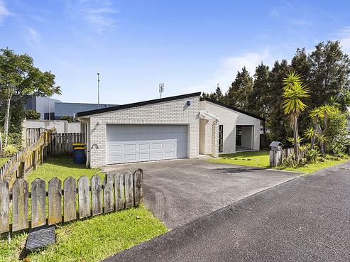 94 Bluebird Crescent, Unsworth Heights