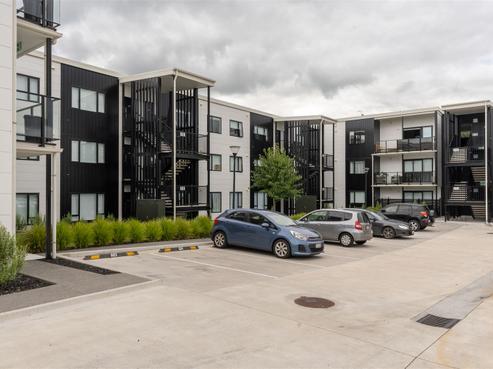 107/17 Vialou Street, Hamilton Central