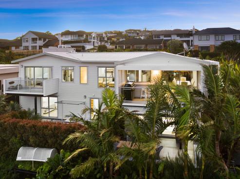33 The Ritz, Orewa