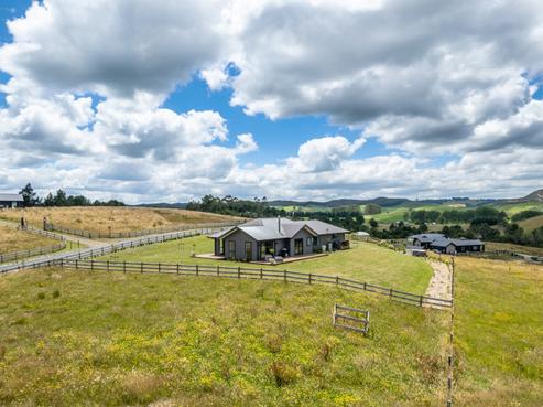 66 Otake Road, Lake Taupo (West)