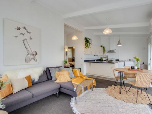 1/204B Park Road South, Akina