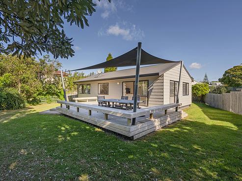 109 Miro Place, Matarangi