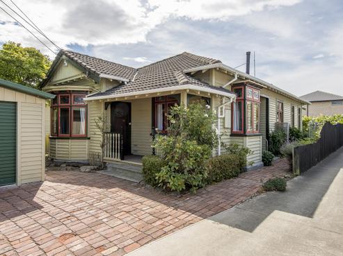 33 Hendon Street, Edgeware
