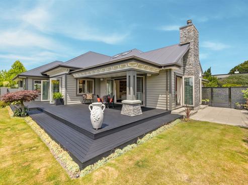 19 Glen Oaks Drive, Northwood