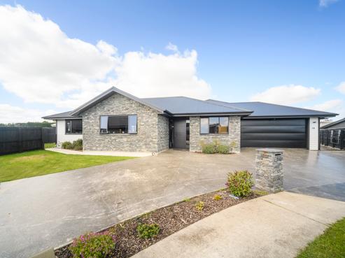 14 Huffington Place, Feilding