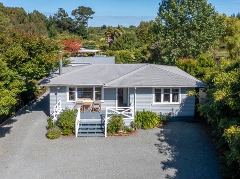 190 Main Road South, Raumati South