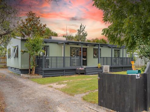 14A Tasman Crescent, Carterton